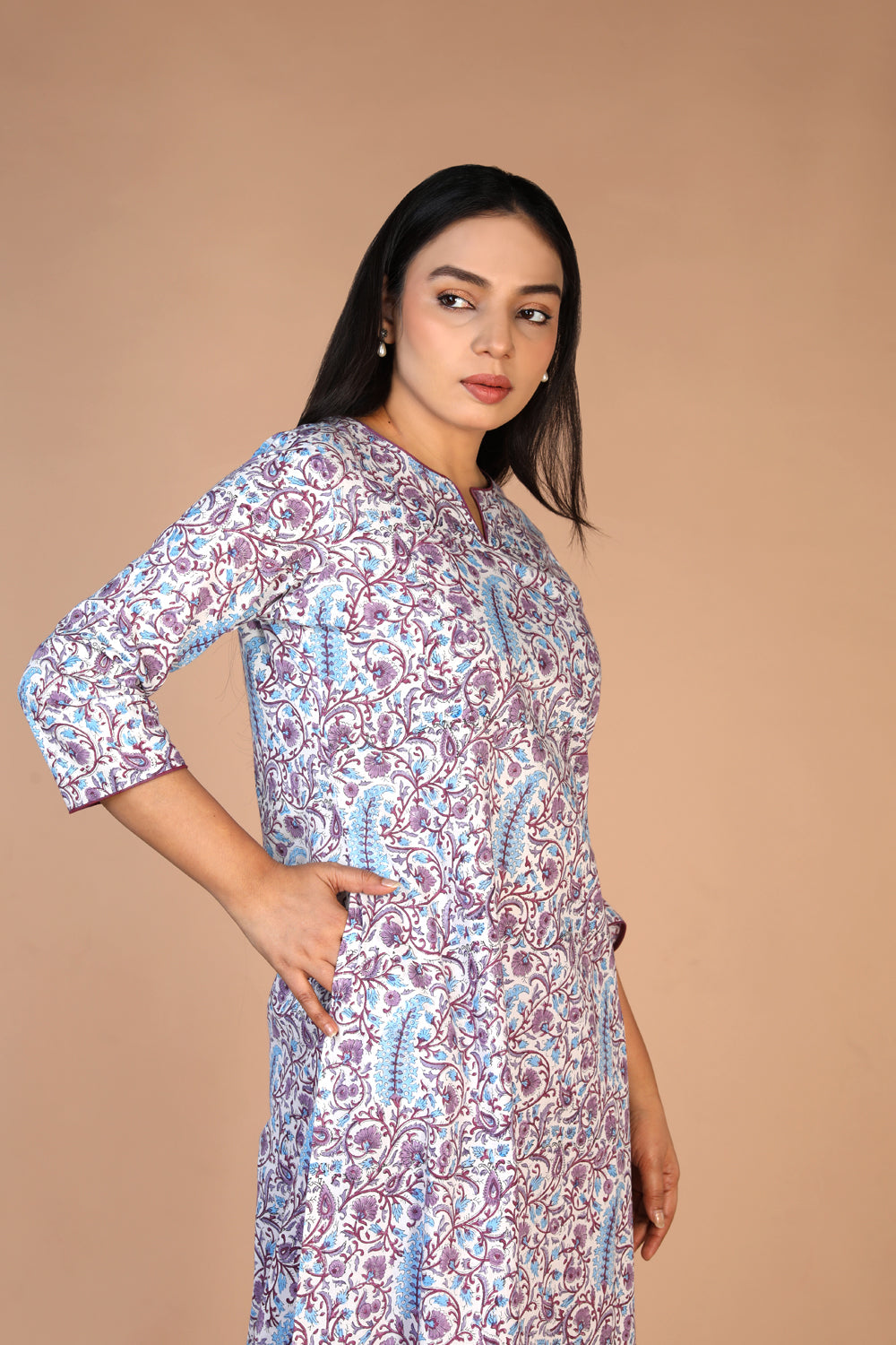 Image of Offwhite Floral hand block printed pure cotton Kurti