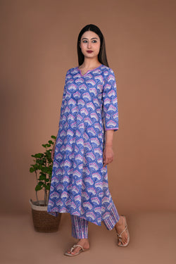 Image of Lilac block printed cotton kurta and pants set.
