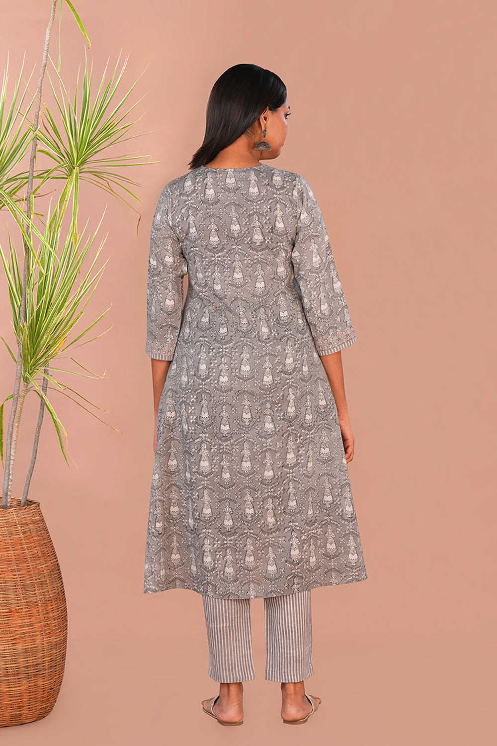 Image of Grey Dancing Kondapalli Doll Bagru Block Printed Cotton Set