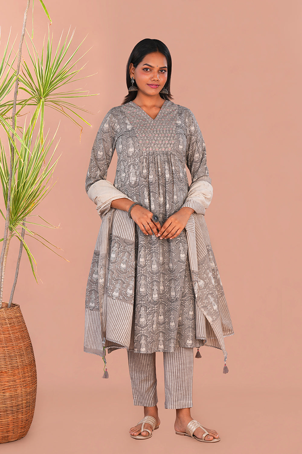 Image of Grey Dancing Kondapalli Doll Bagru Block Printed Cotton Set
