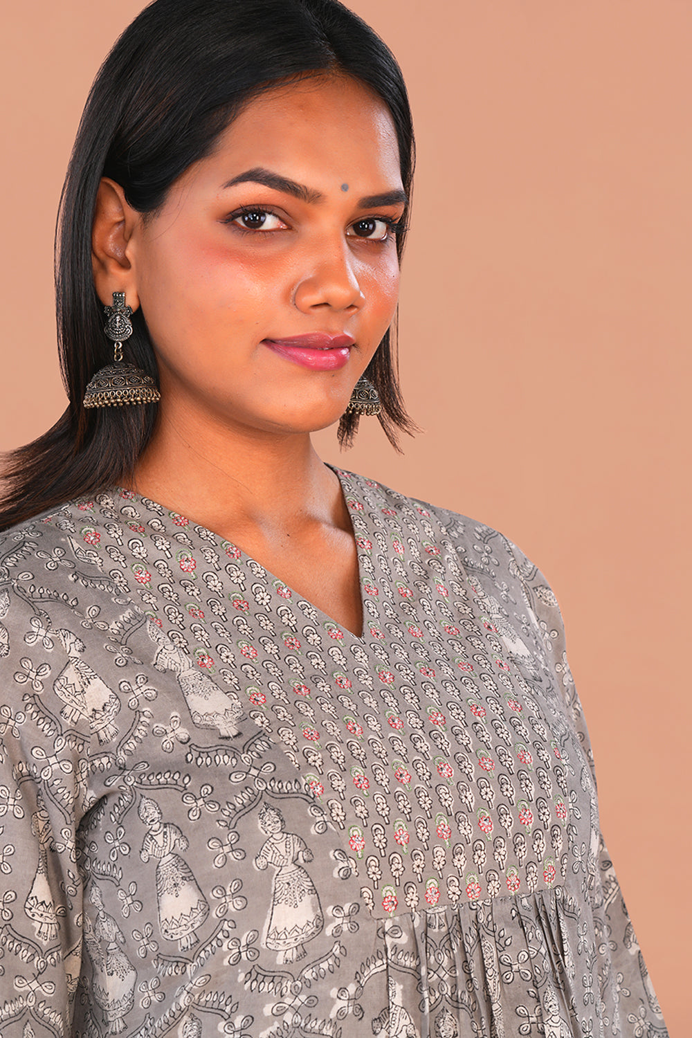 Image of Grey Dancing Kondapalli Doll Bagru Block Printed Cotton Set