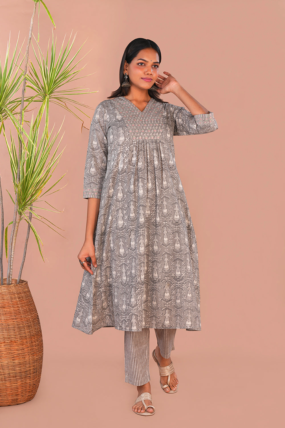 Image of Grey Dancing Kondapalli Doll Bagru Block Printed Cotton Set