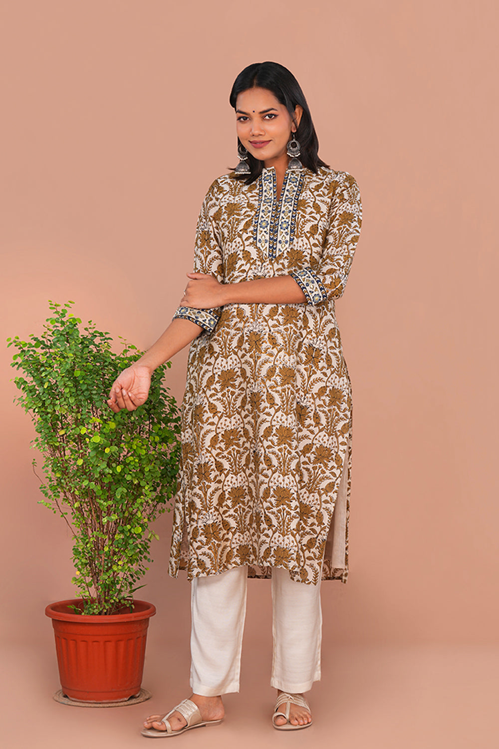 Image of Off White Ajrak Kurta set