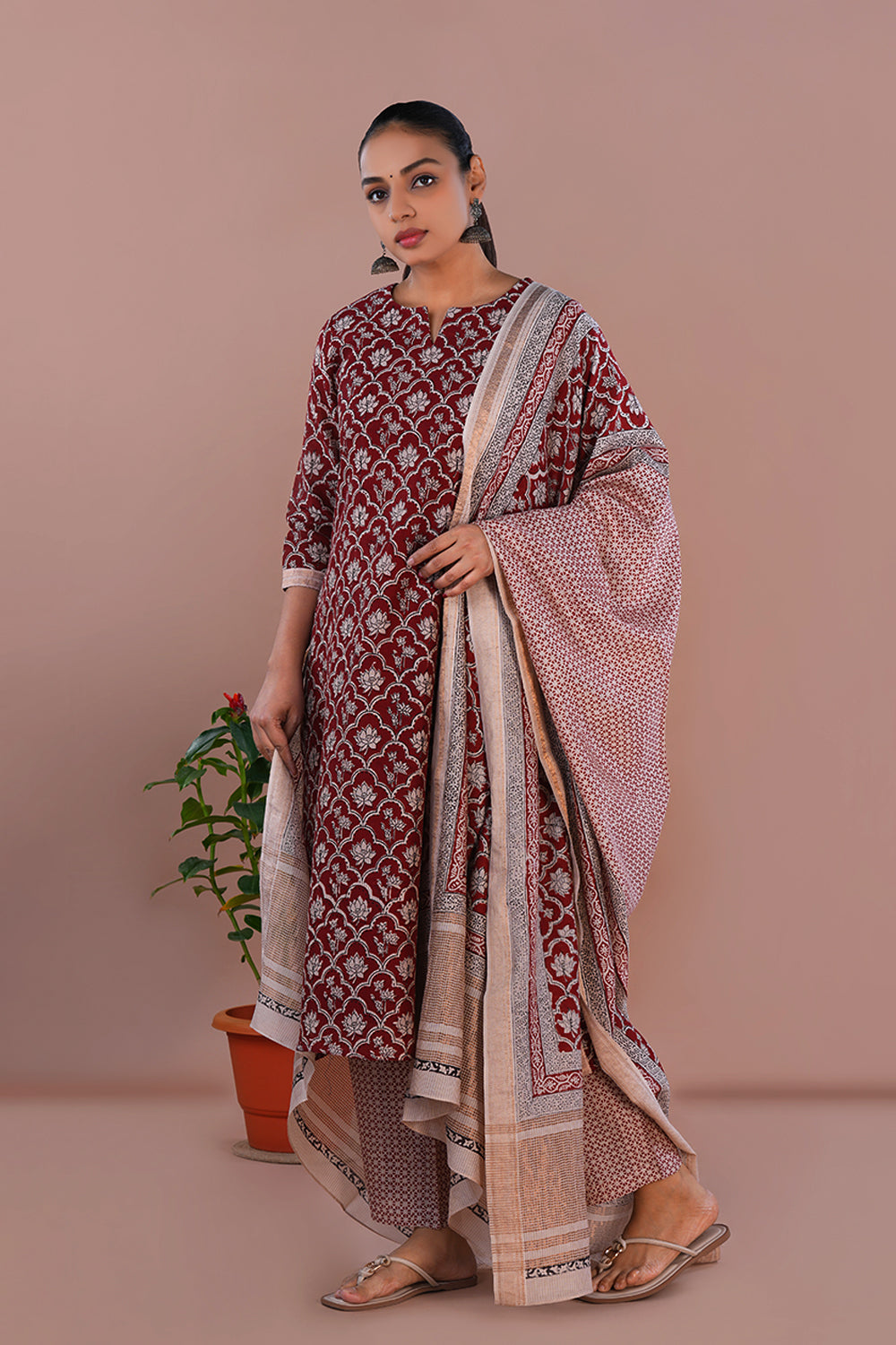 Image of Maroon Bagh Maheshwari Kurta set
