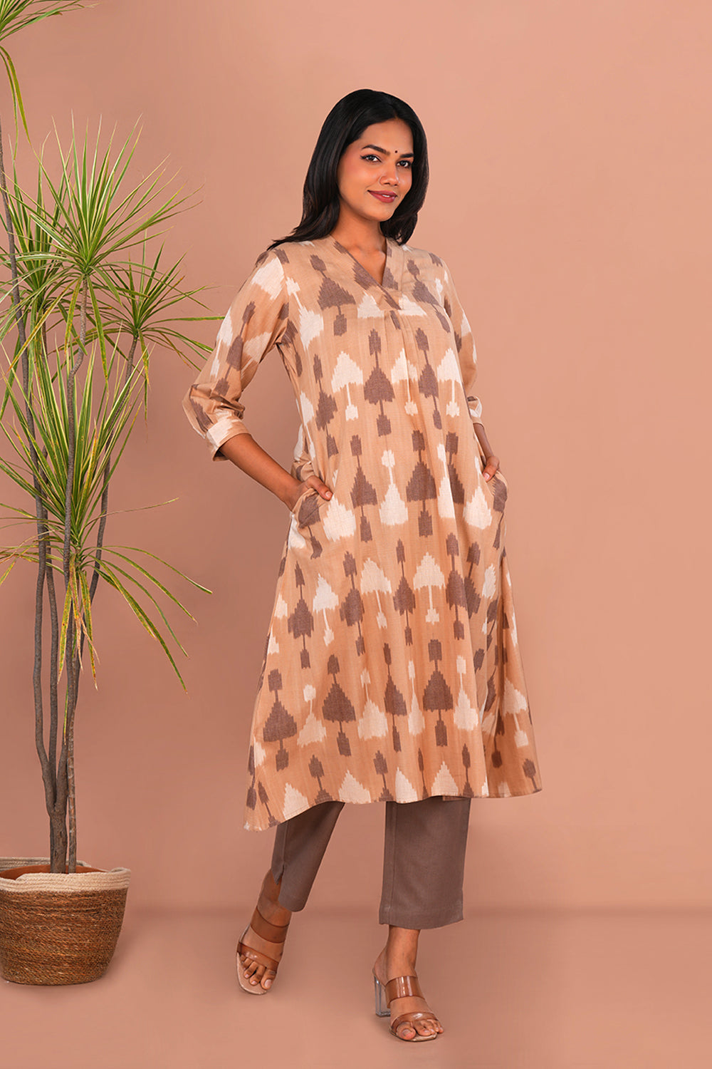 Image of Beige Cotton Pochampally Ikat Kurta