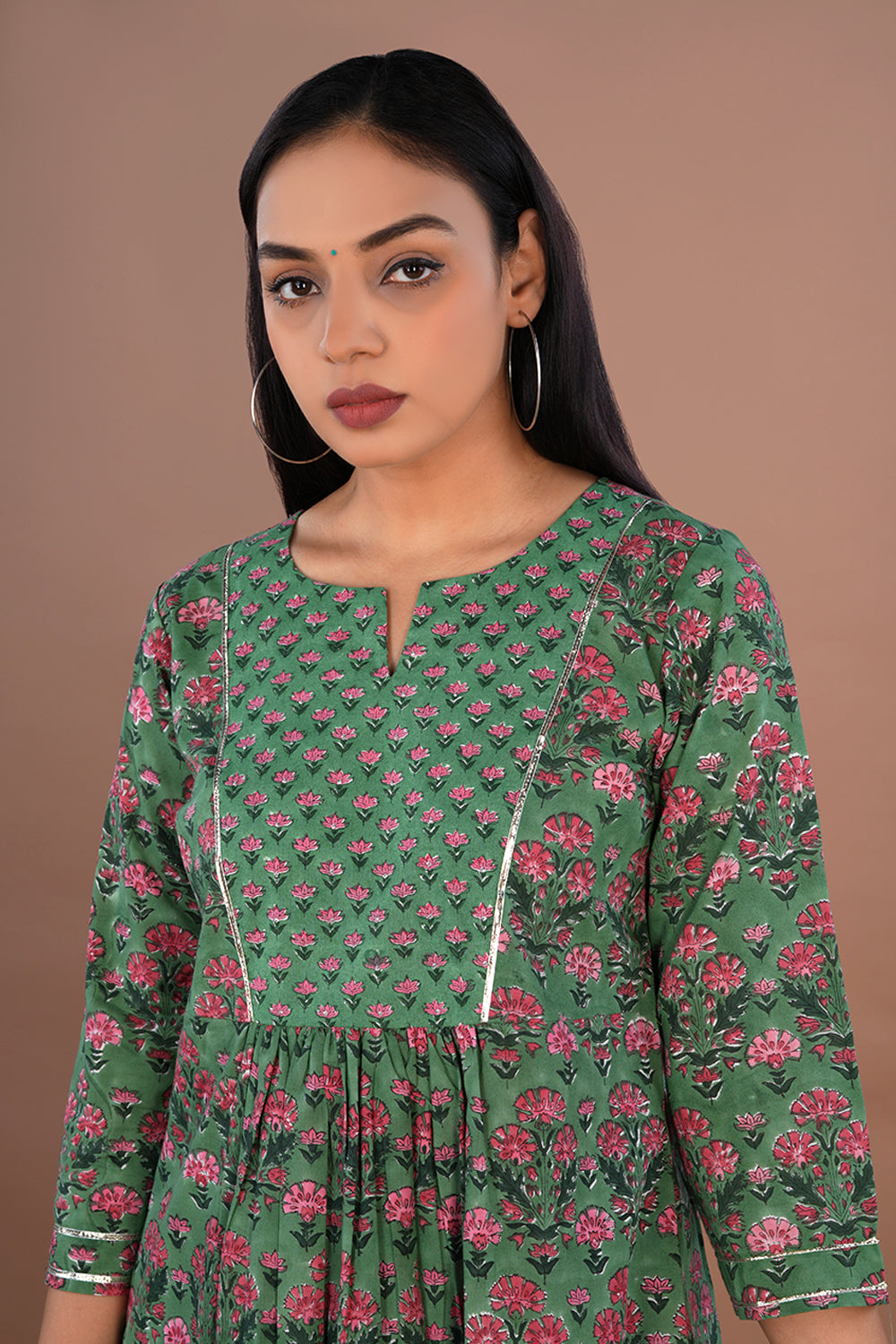 Green Sanganeri printed cotton kurta and pants set
