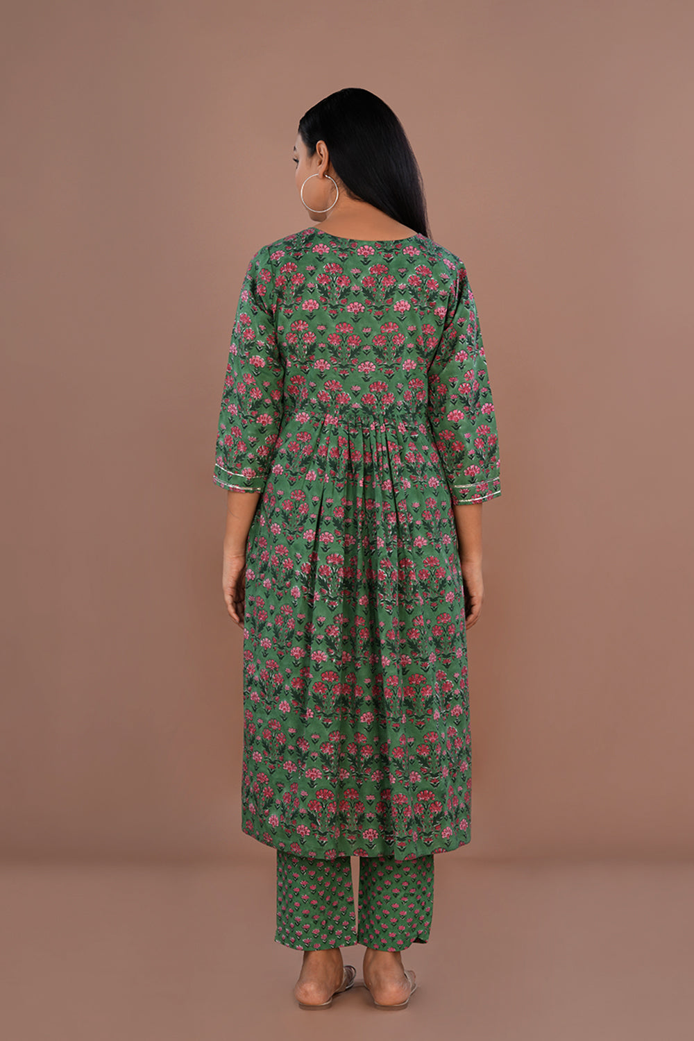 Image of Green Sanganeri printed cotton kurta and pants set