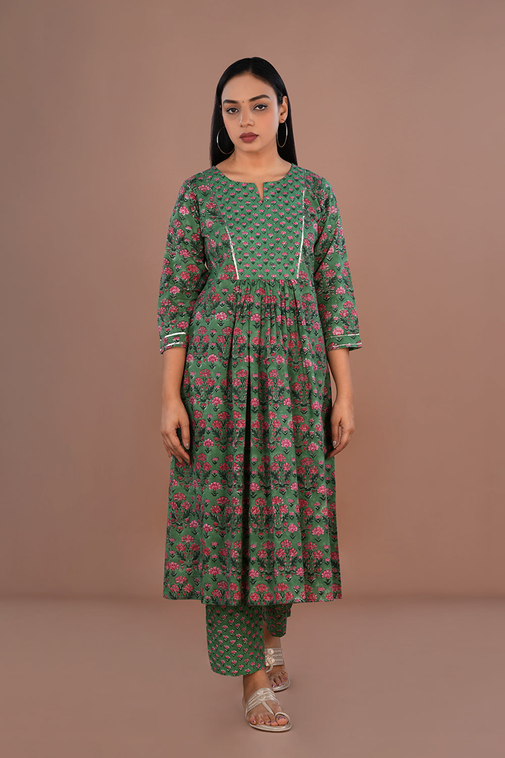 Green Sanganeri printed cotton kurta and pants set