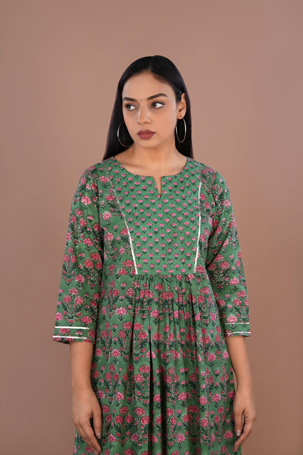 Green Sanganeri printed cotton kurta and pants set