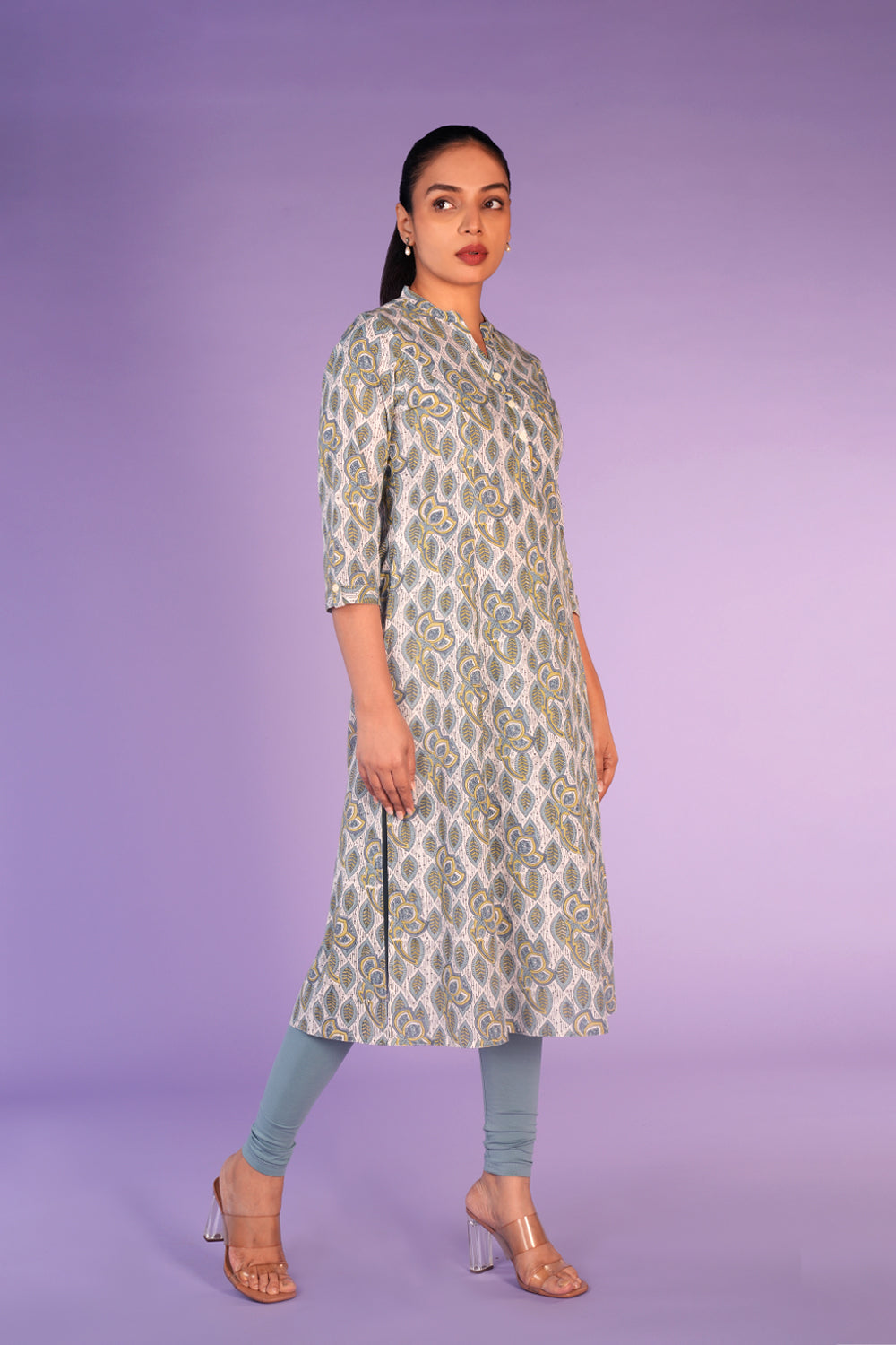 Image of Off white Sanganeri hand block printed cotton Kurti