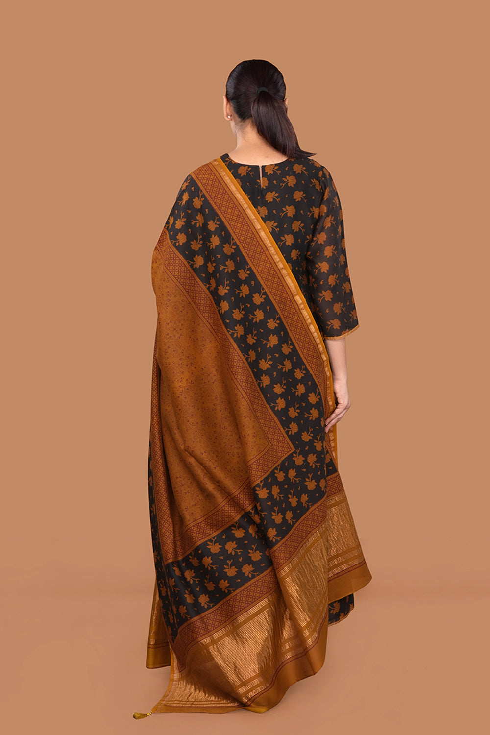 Image of Kohl Black & Mustard Bagh Maheshwari KD set