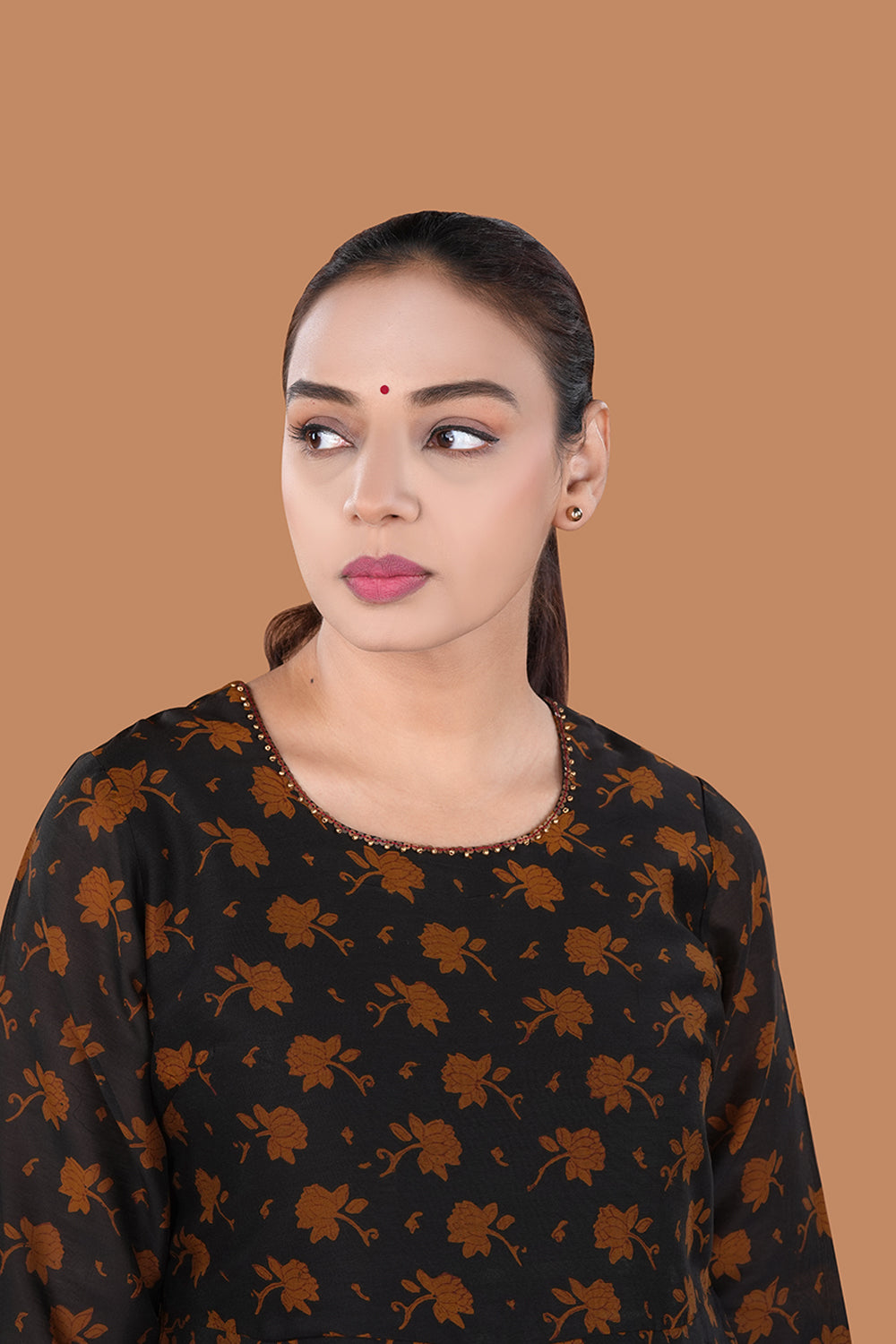 Image of Kohl Black & Mustard Bagh Maheshwari KD set