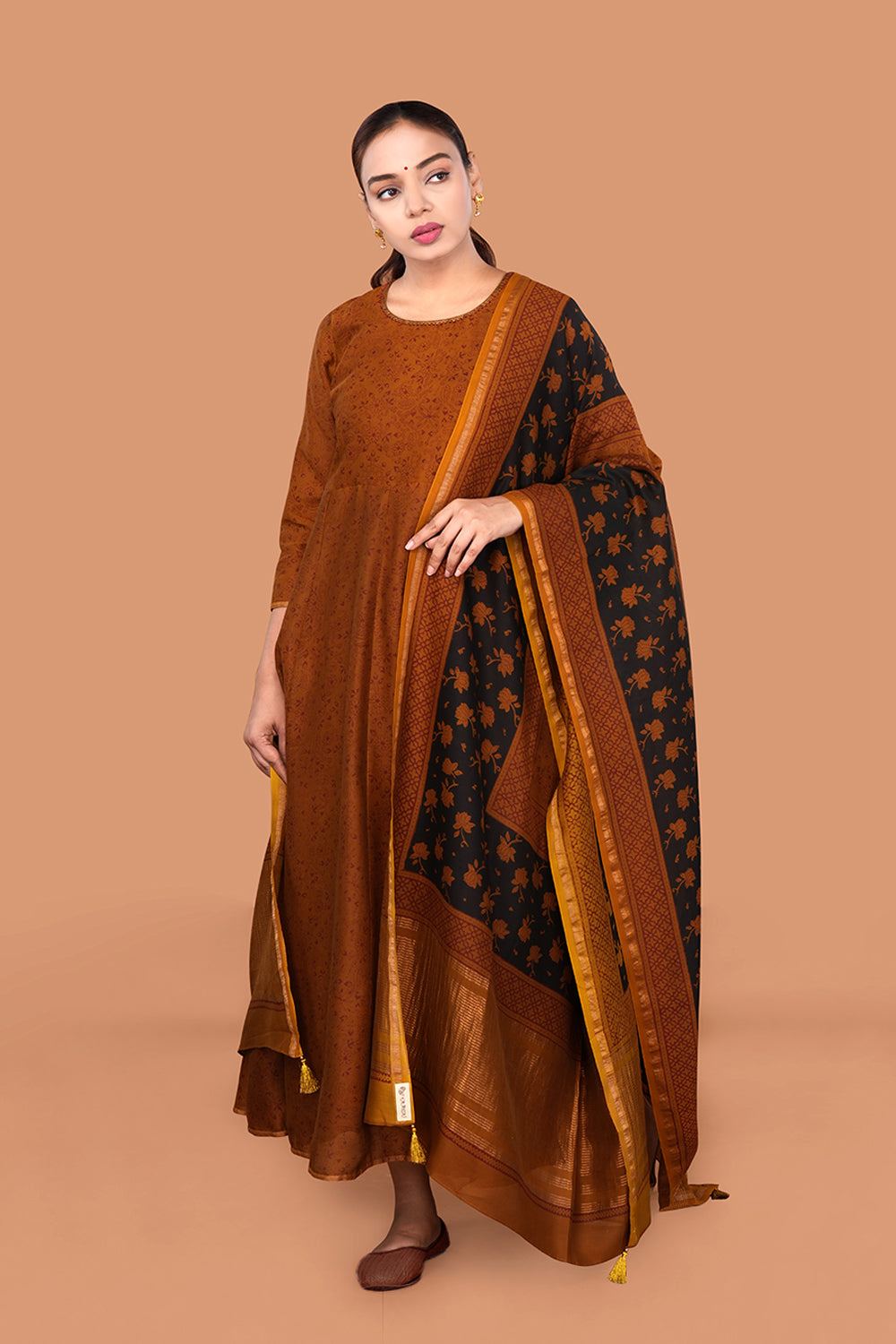 Image of Earthy Mustard yellow Bagh Maheshwari KD set