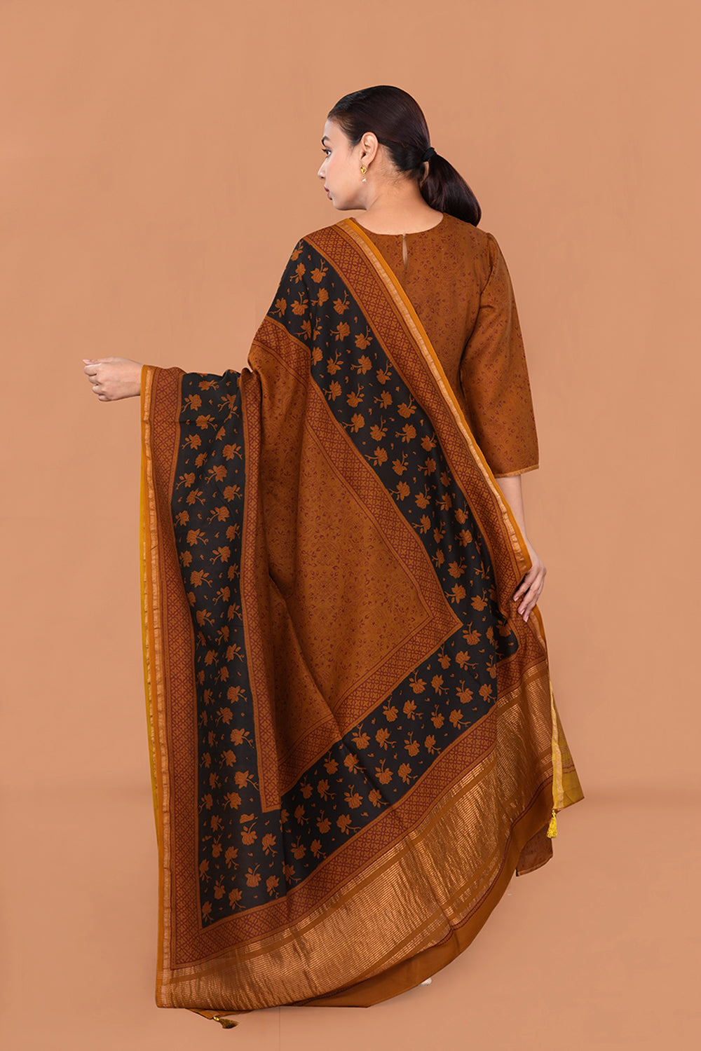 Image of Earthy Mustard yellow Bagh Maheshwari KD set
