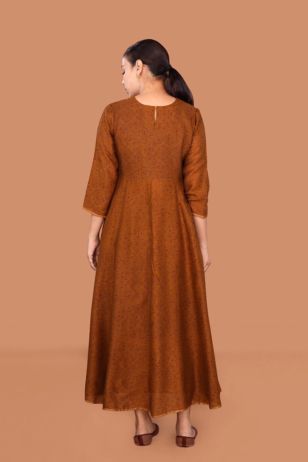 Image of Earthy Mustard yellow Bagh Maheshwari KD set