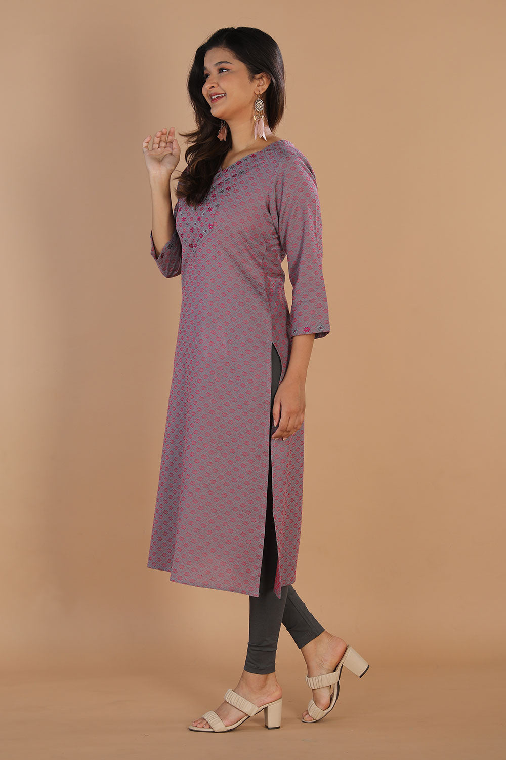 Geometric embroidered long kurti