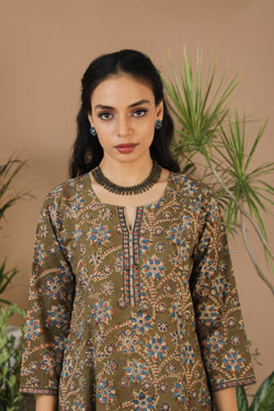 Image of Cotton handblock printed Kalamkari long kurta.