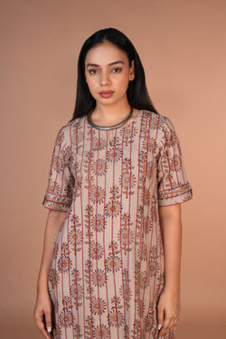 Image of Beige Kalamkari handblock printed kurta set