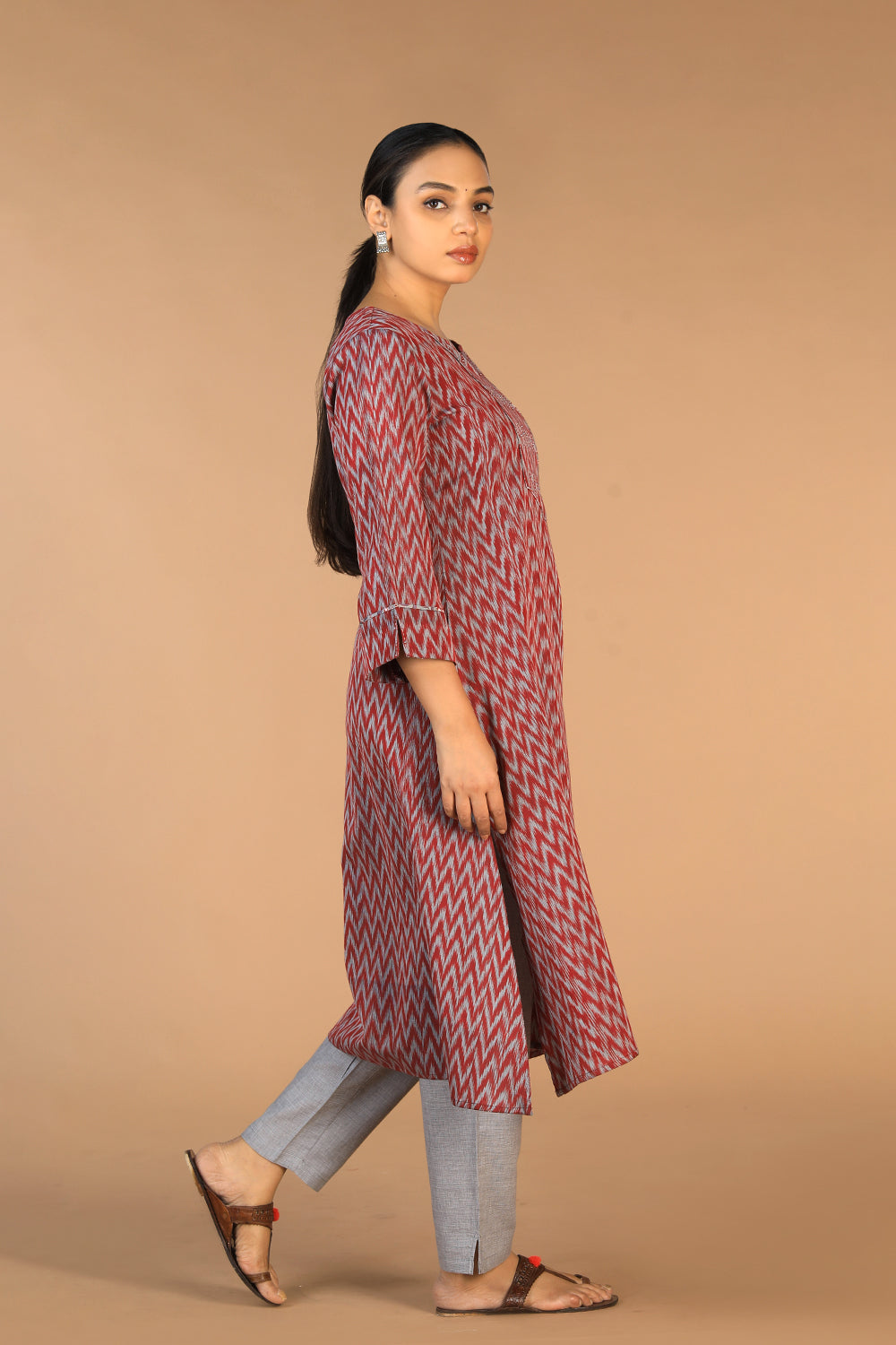 Image of Slate Magenta Cotton pochampally Ikat Kurti