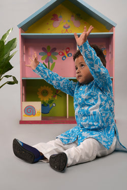 Image of Boys 'Giraffe' blockprinted Kurta set.