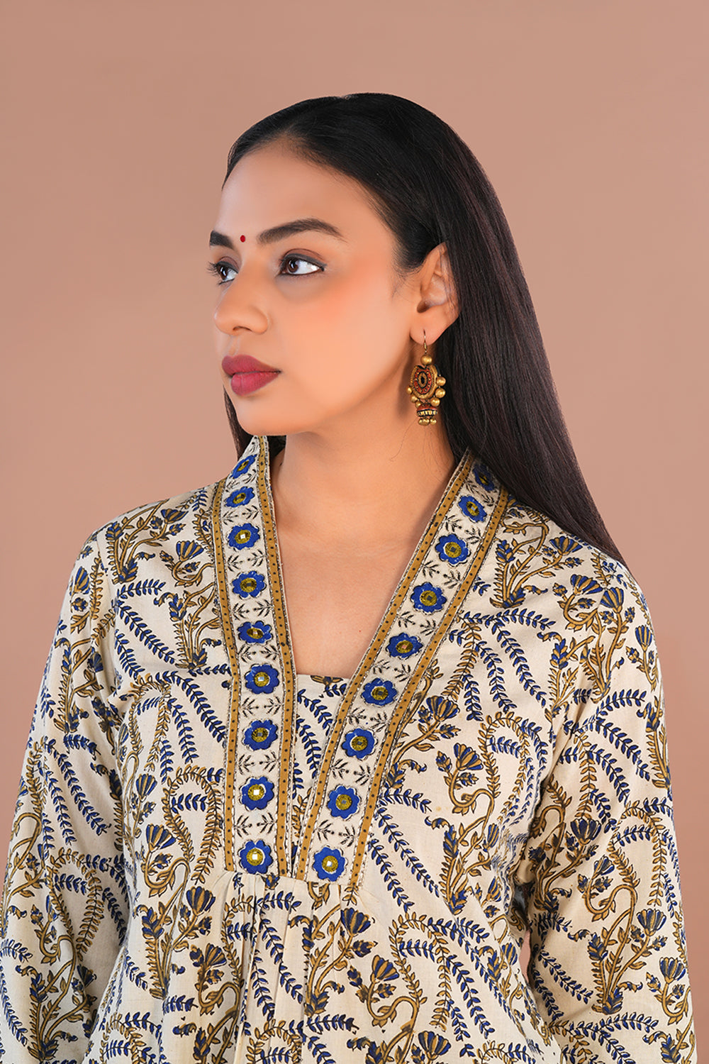 Image of Off White cotton Ajrak Kurta