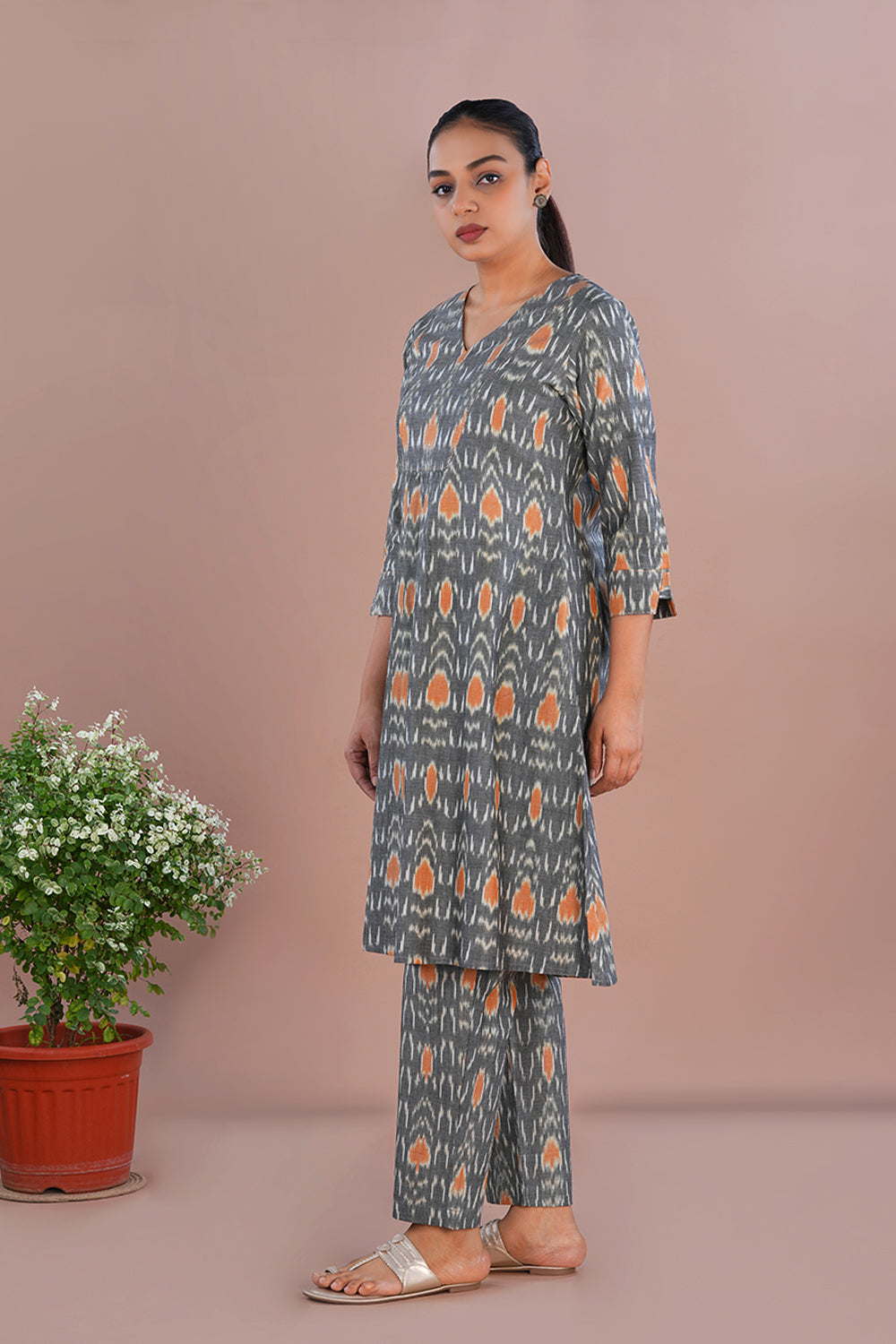 Image of Grey Pochampally Ikat Coord set