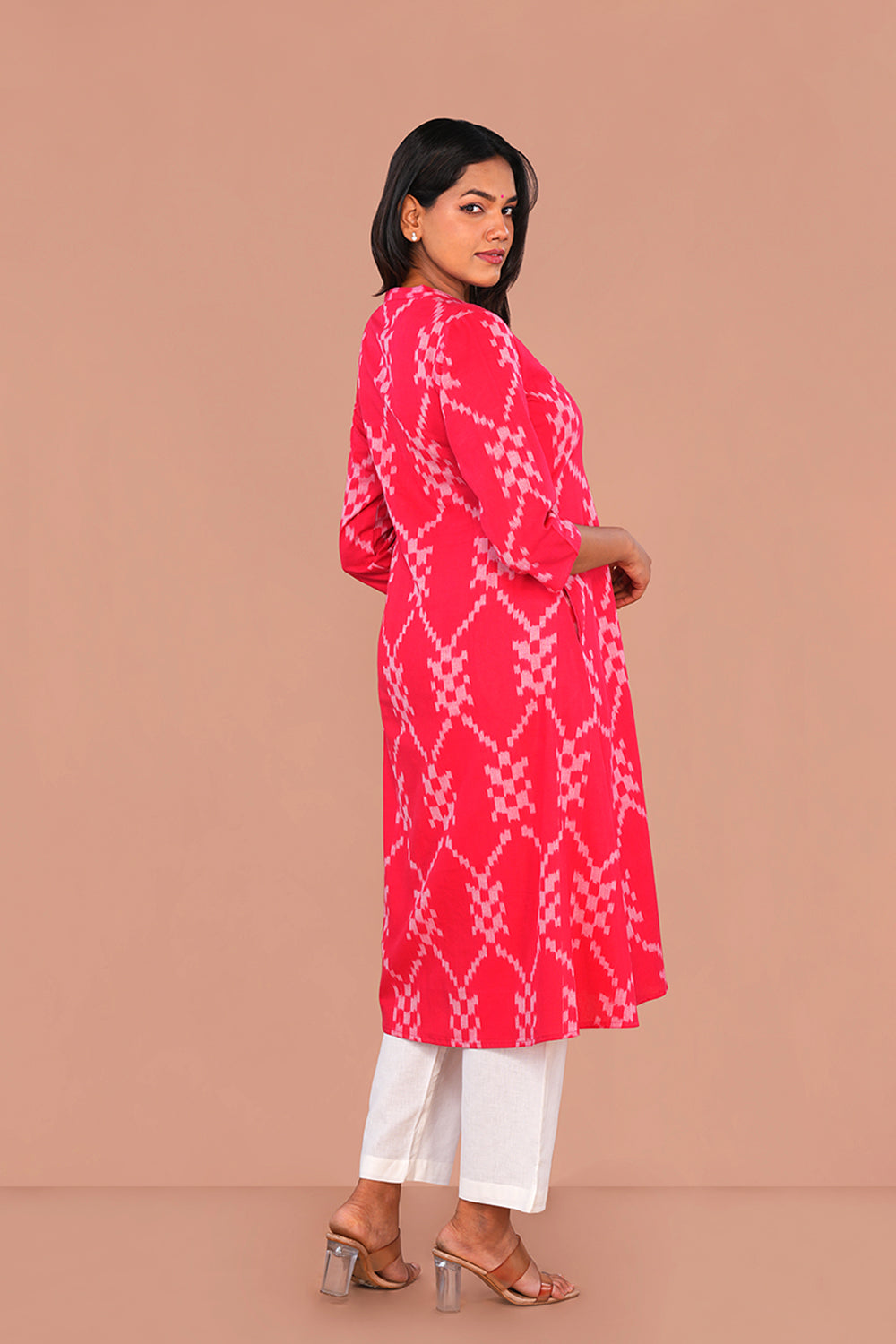 Image of Tomato Red Pochampally Ikat Kurta