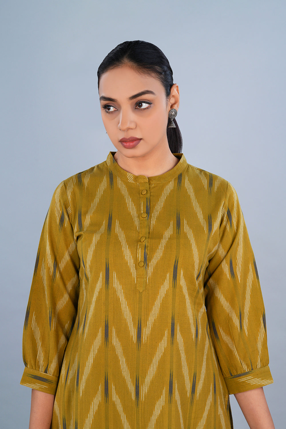 Image of Olive green Cotton Pochampally Ikat Kurta