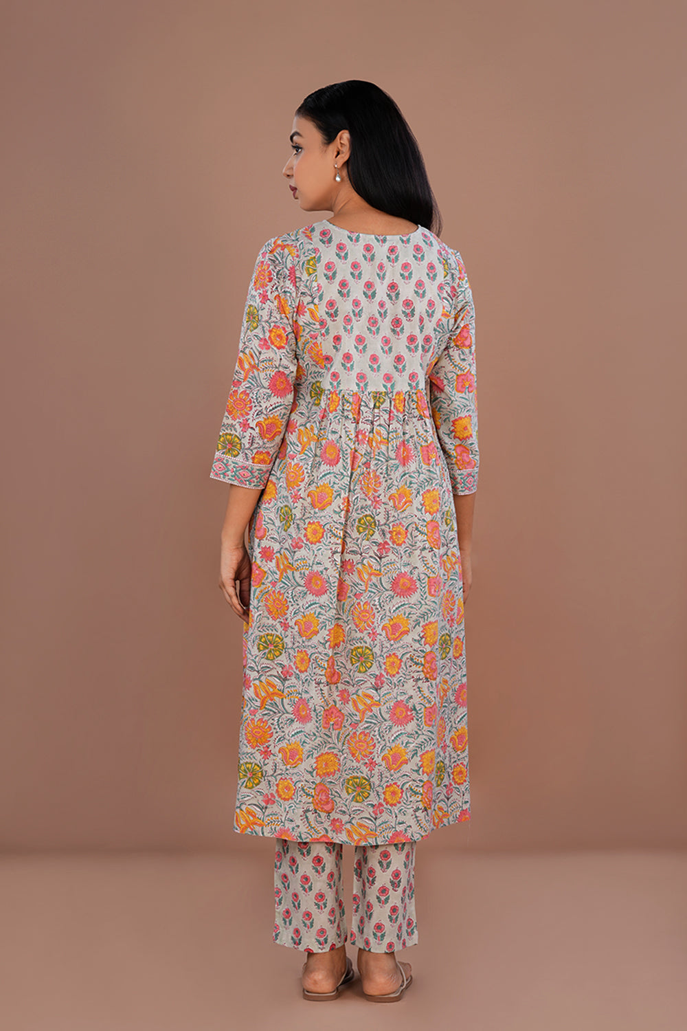 Image of Grey Orange block printed cotton kurta and pants set