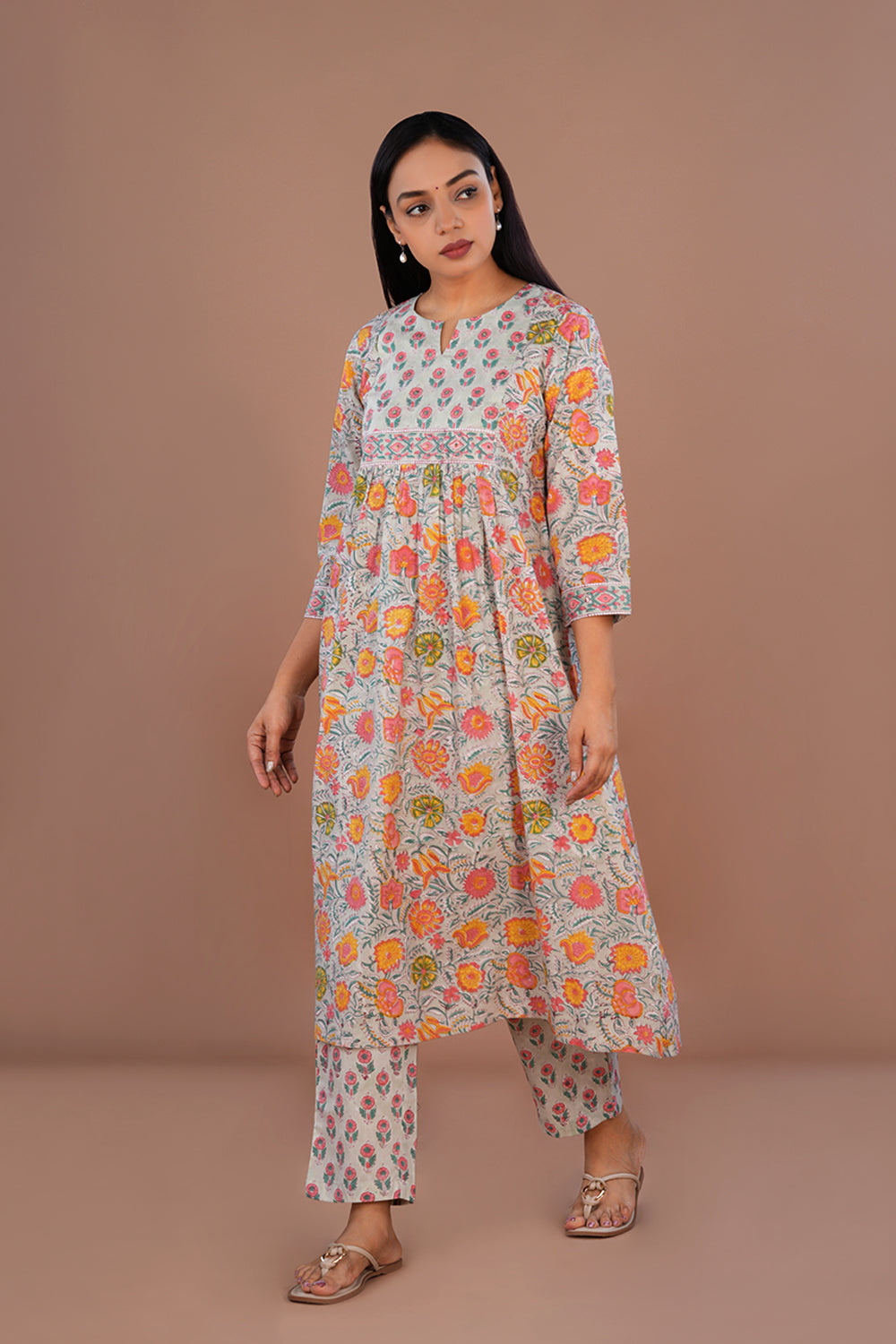 Image of Grey Orange block printed cotton kurta and pants set