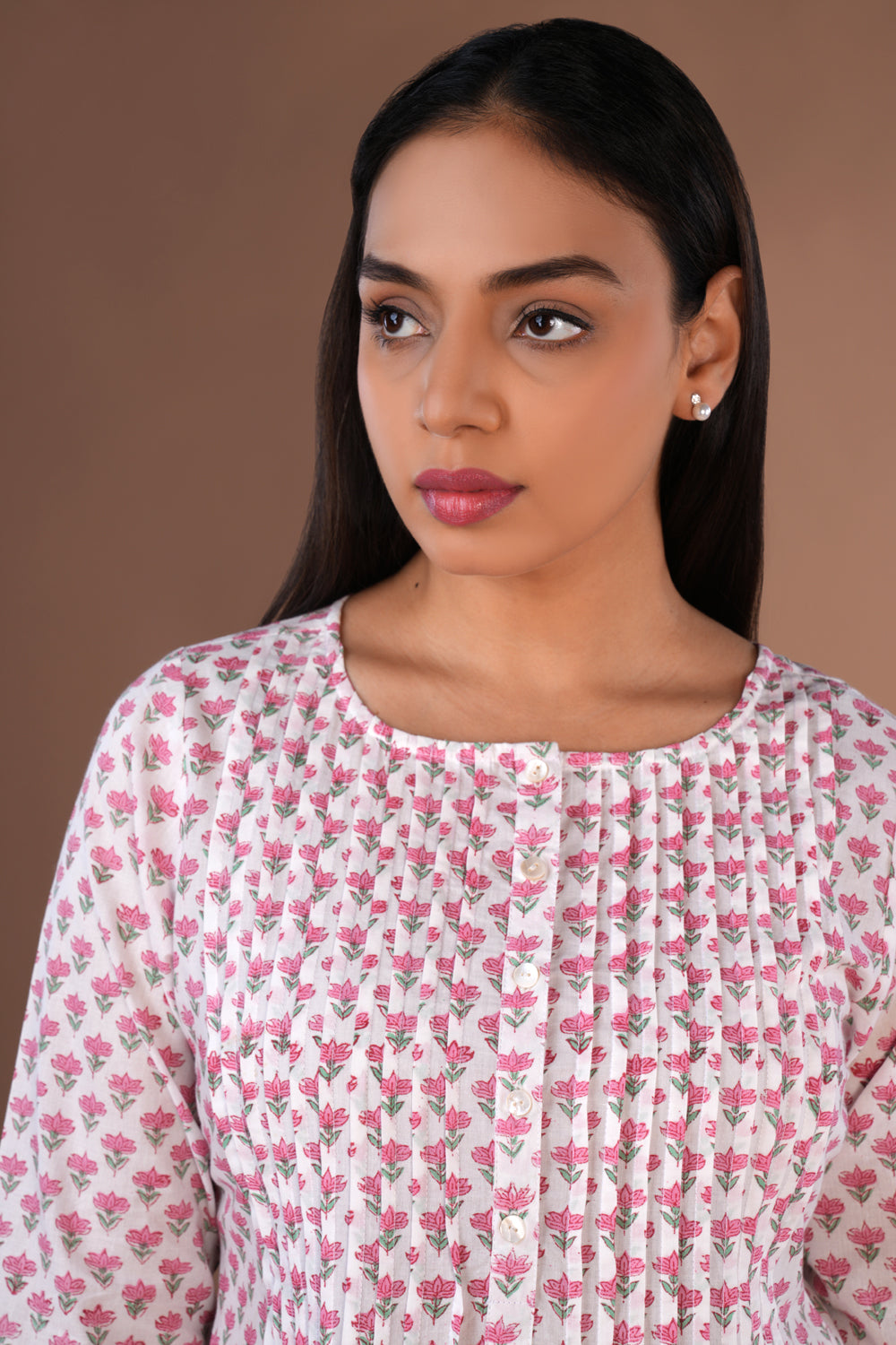 Image of White floral hand block printed cotton kurta and pants set