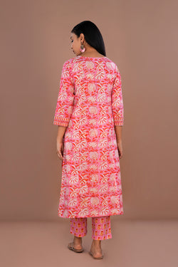 Image of Pink Sanganeri block printed cotton kurta and pants set