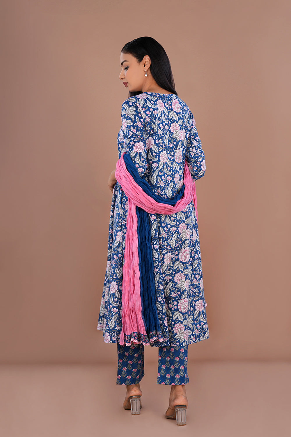 Image of Floral Sanganeri block printed cotton kurta set