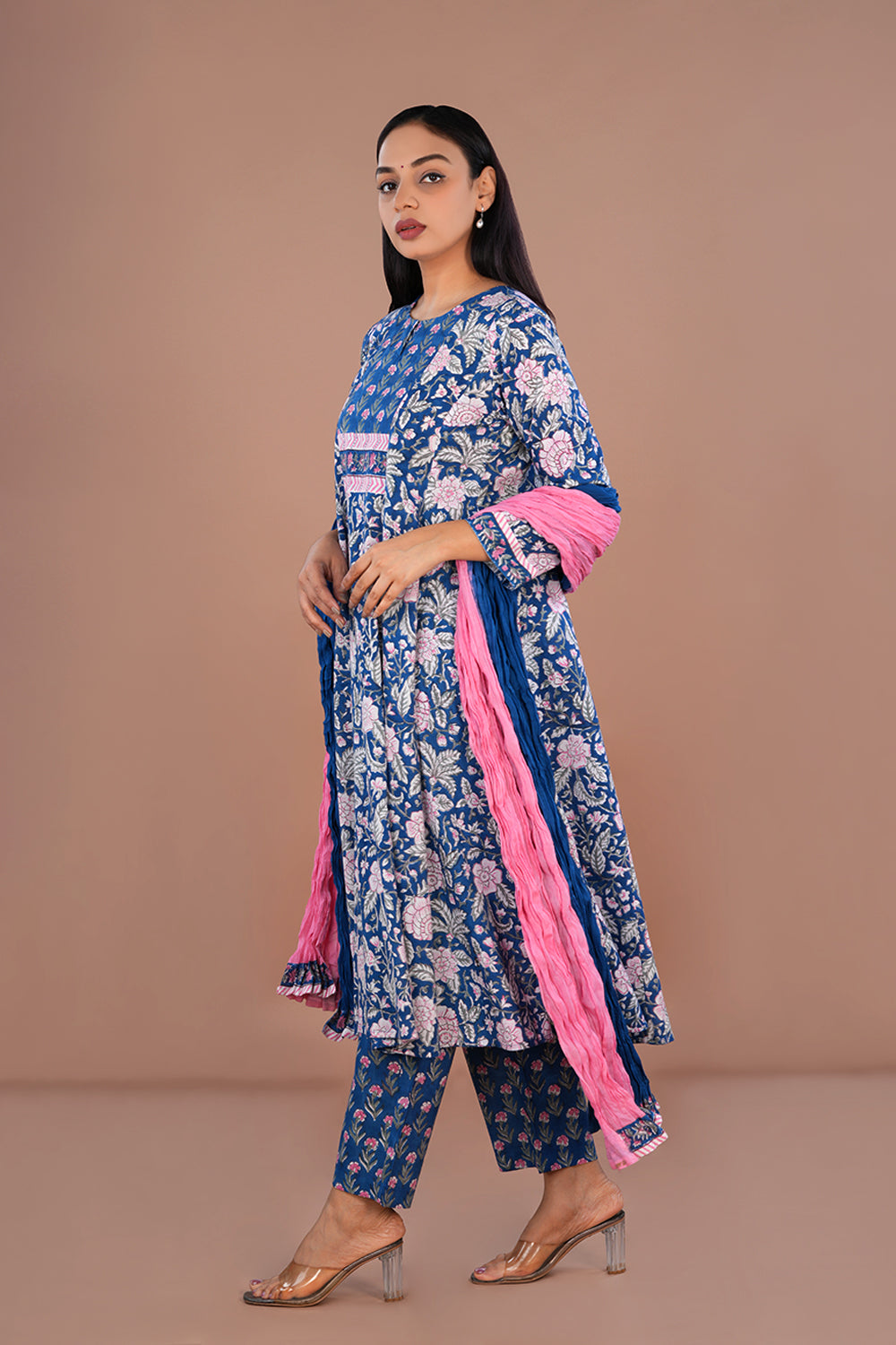 Image of Floral Sanganeri block printed cotton kurta set
