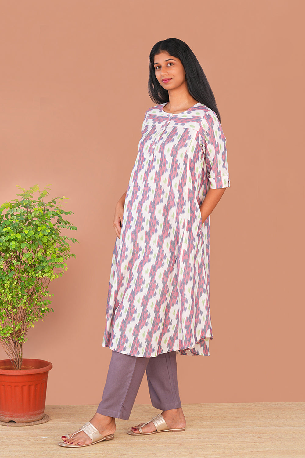 Image of Off white Pochampally Cotton Kurta