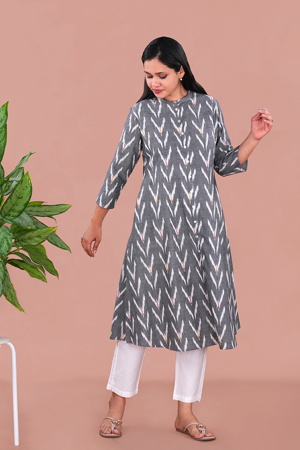 Image of Grey Pochampally Ikat Cotton Workwear Kurta