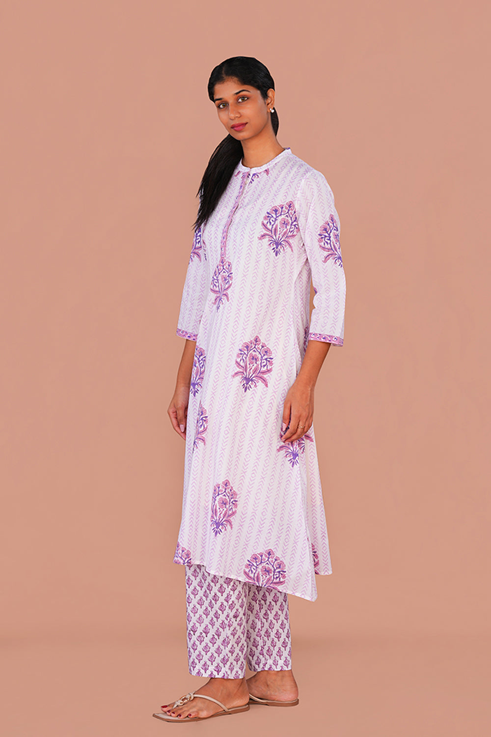 Image of Purple floral Buta Sanganeri block printed cotton Kurta set