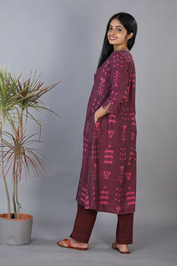 Collection of Cotton Pochampally Ikkat Kurta in a gallery layout