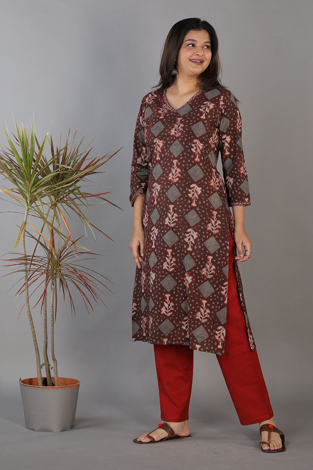 Bagru Handblock Printed Thread Embroidered Panelled Kurti