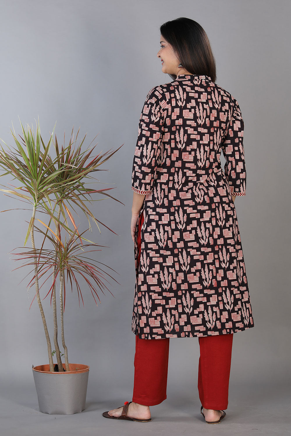 Black hand block printed cotton straight fit kurti.